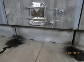 Wine leaking from concrete tank